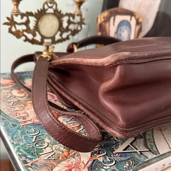 Vintage 1998 Coach Willis 9927 Mahogany Brown Leather Turnlock Crossbody Satchel - Picture 4 of 14